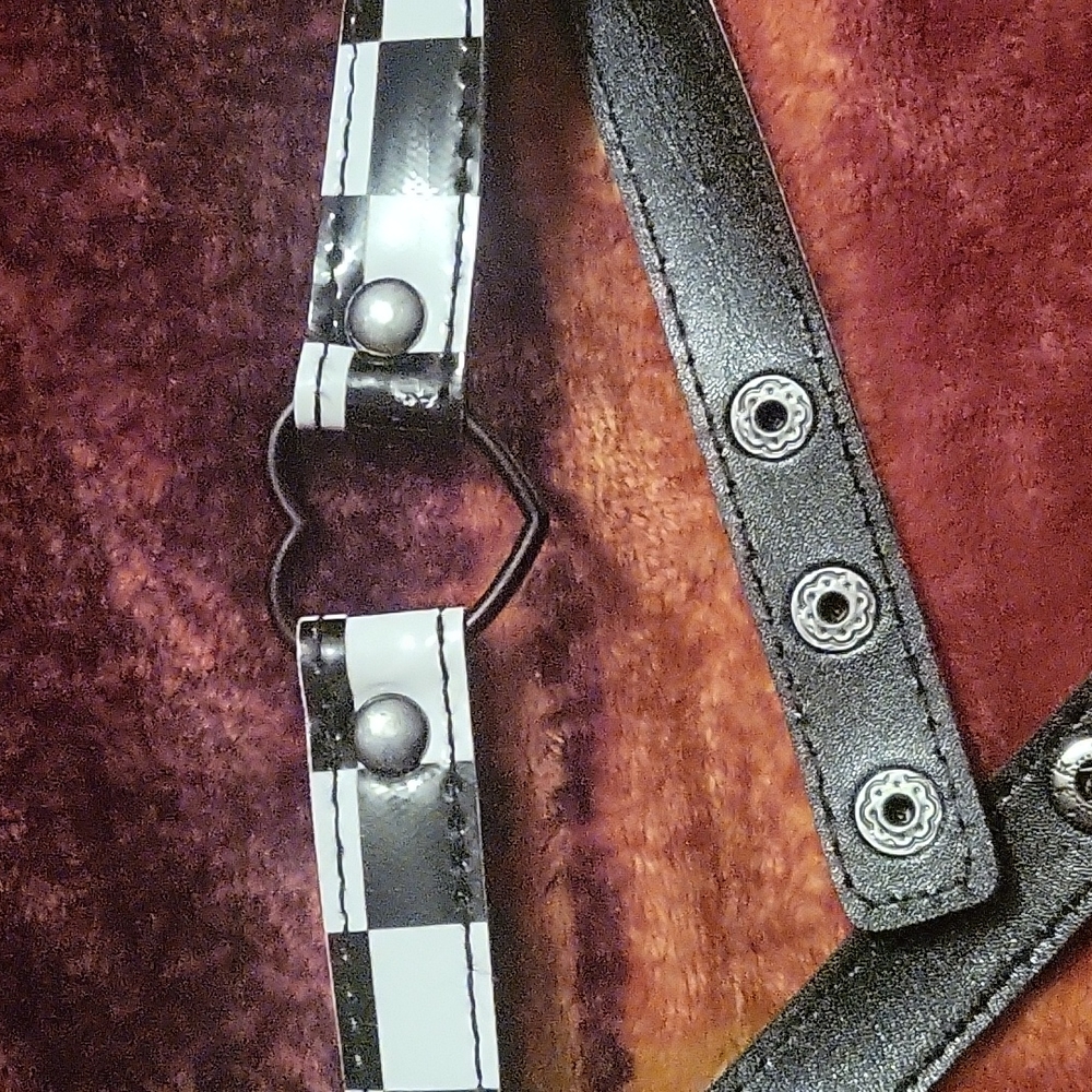 Checkerboard heart choker